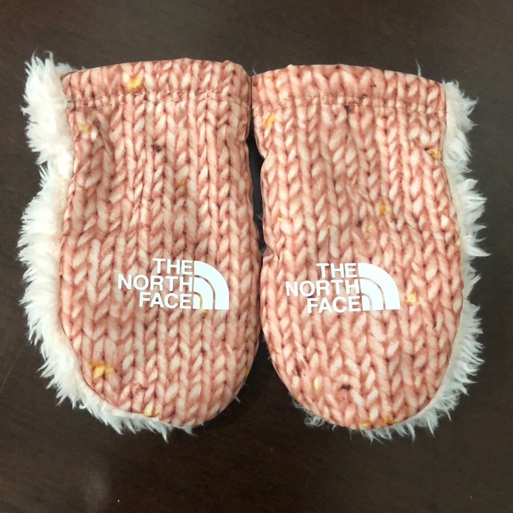 The North face baby mittens 12-24m